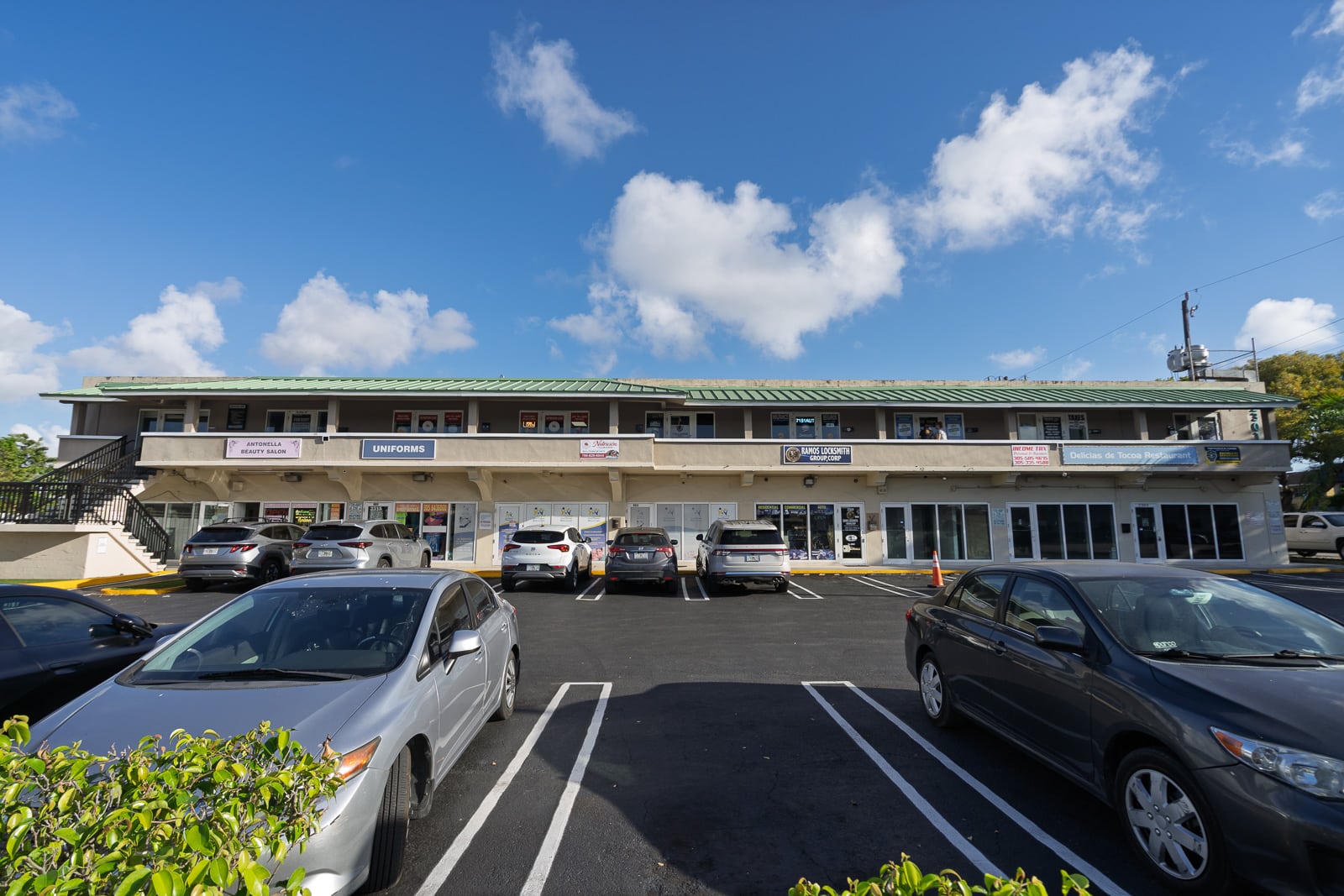 Cuban Shopping Center - north view
