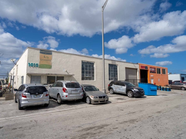 paragon warehouse